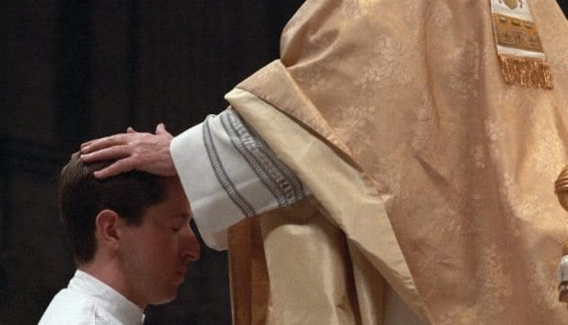 800ppi Ordination photo for back cover adapted